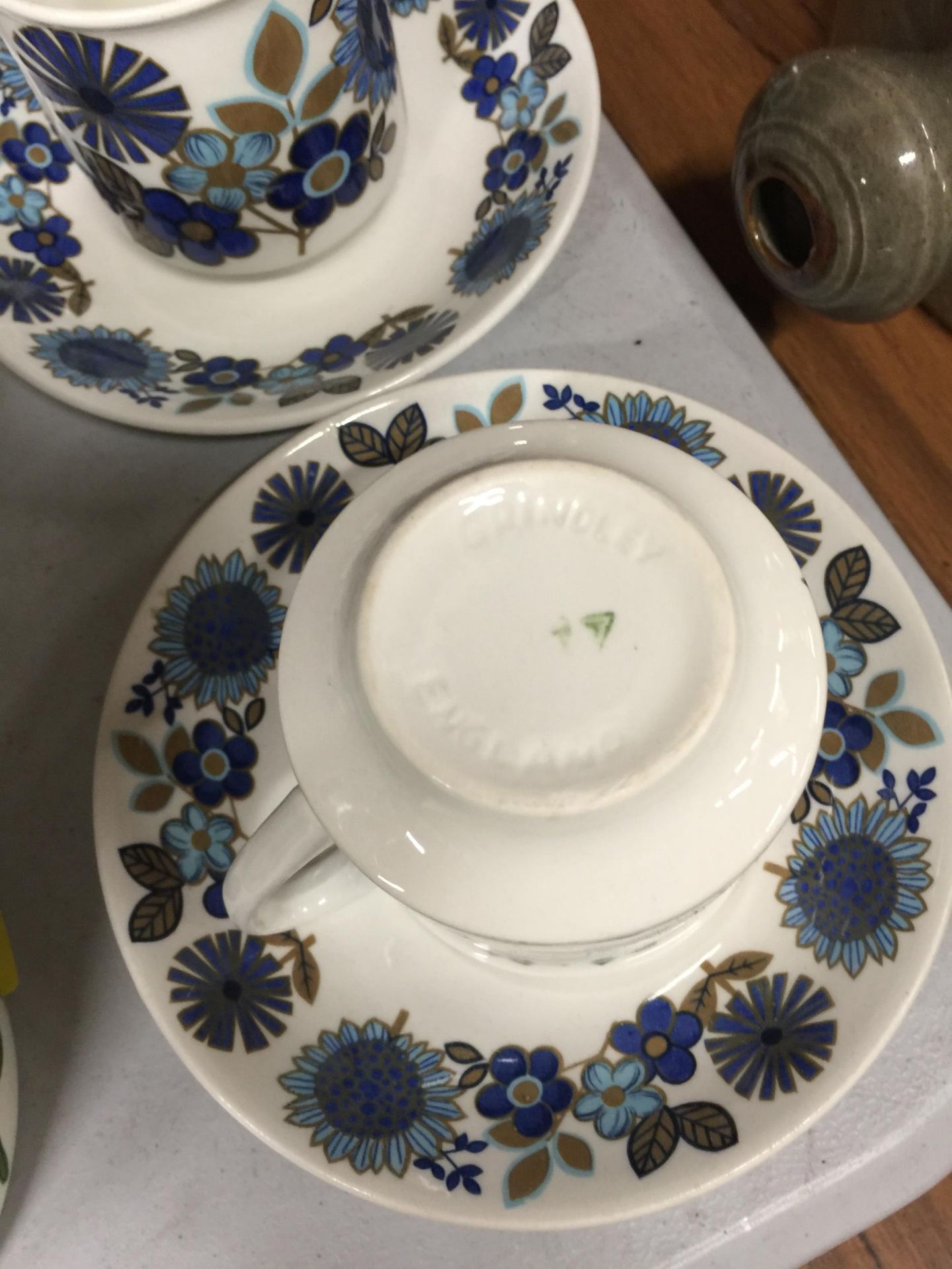 A BRINDLEY RETRO HAWAII FLORAL DESIGN TEA SET - Bild 3 aus 5