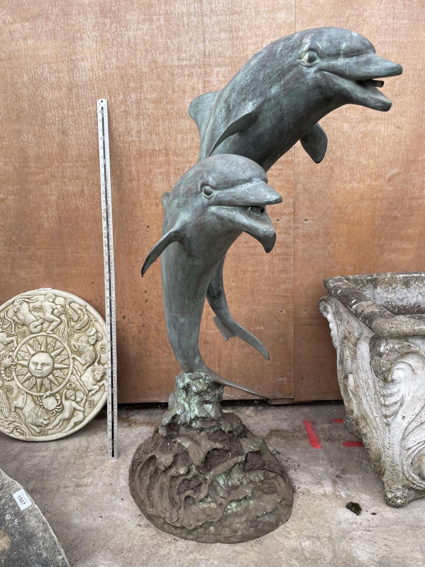 A BRONZE GARDEN WATER FEATURE FIGURE OF A PAIR OF JUMPING DOLPHINS (H:97CM) - Image 2 of 5