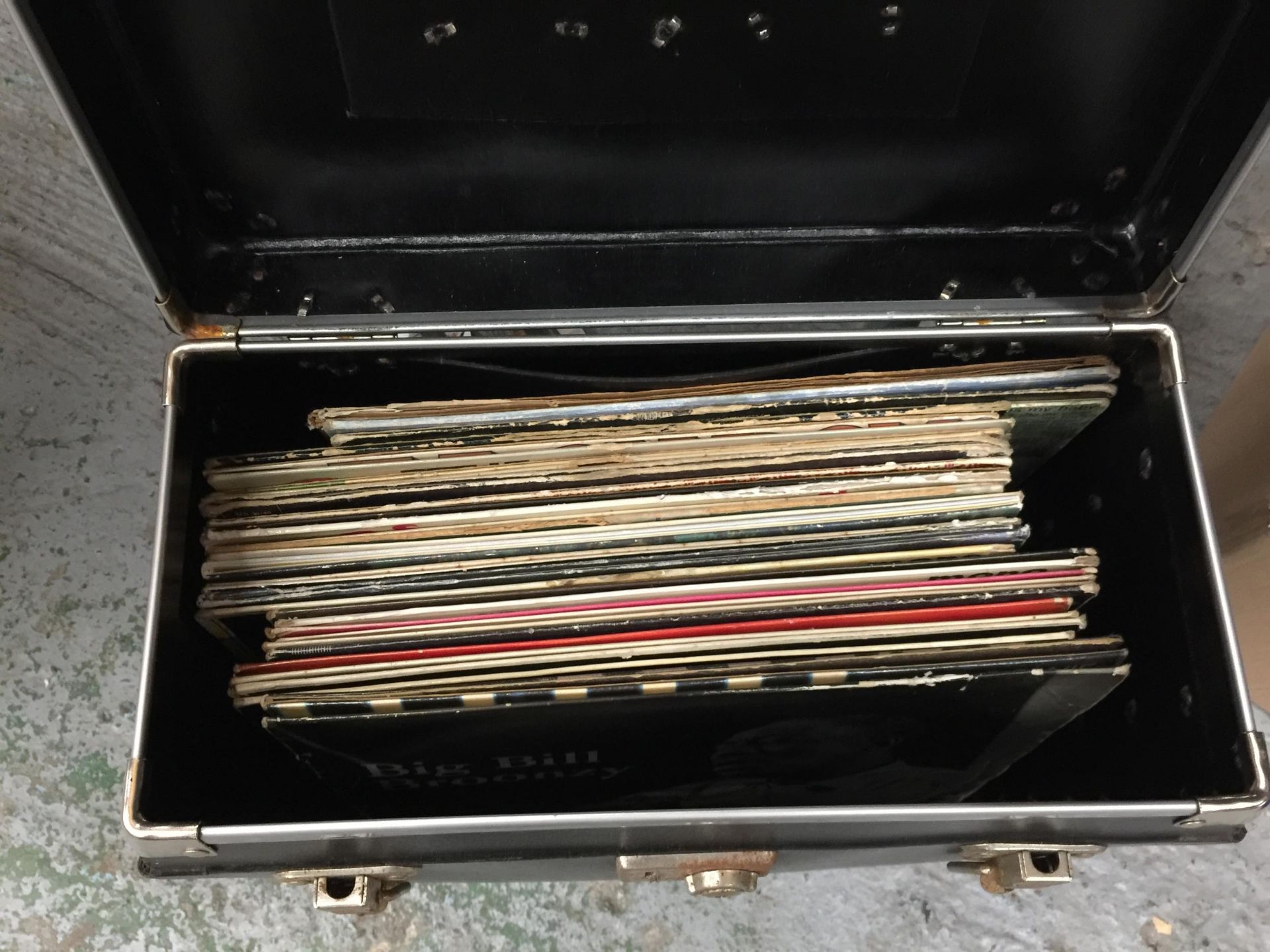 A COLLECTION OF LP RECORDS, DAVID BOWIE, THE BEACH BOYS, IN A STORAGE CASE - Image 2 of 5