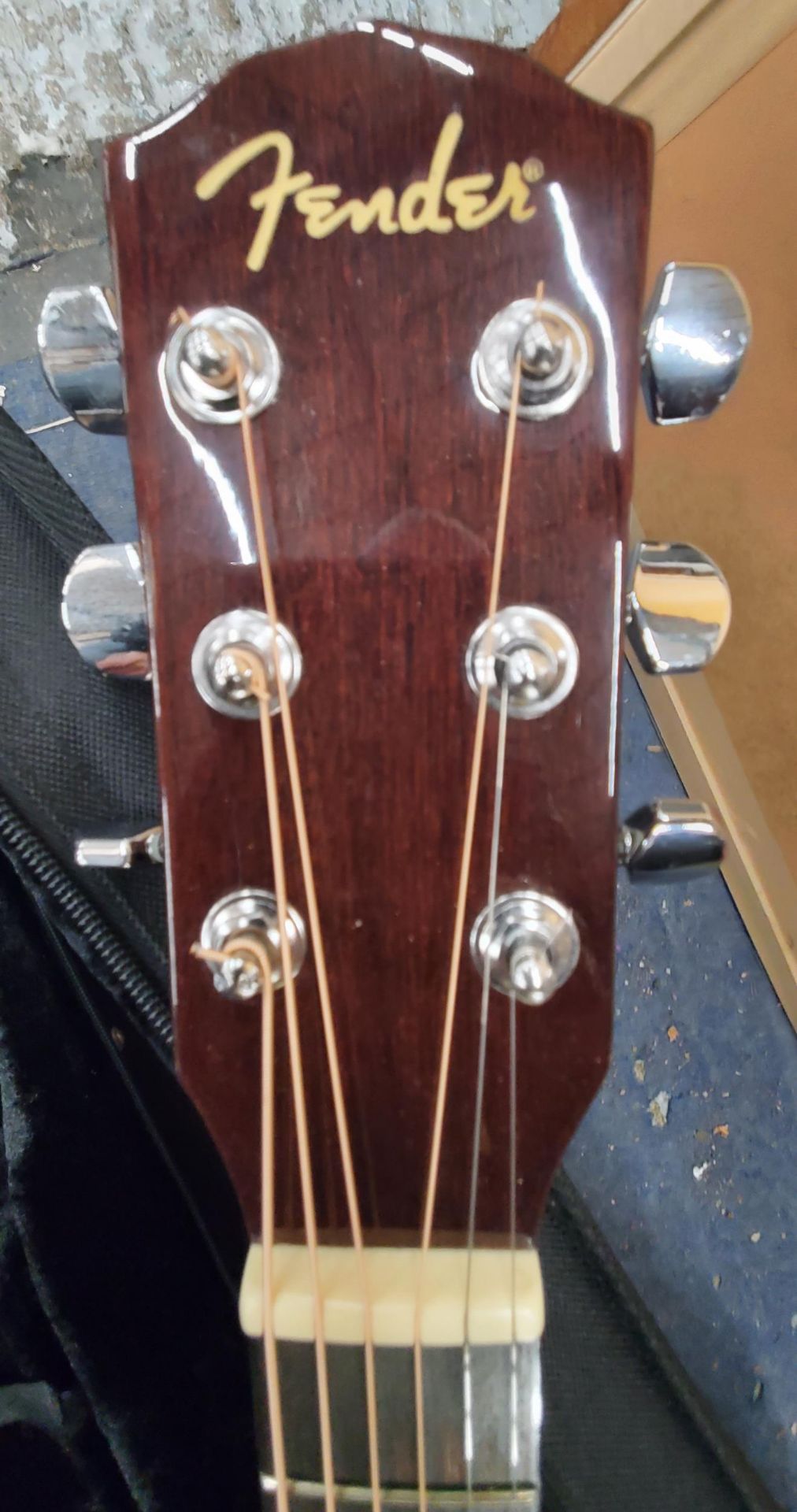 A CASED FENDER DG-5SBST ACOUSTIC GUITAR - Bild 4 aus 4