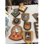 A COLLECTION OF VINTAGE PLAQUES, HMS VICTORY, ST GEORGE ETC