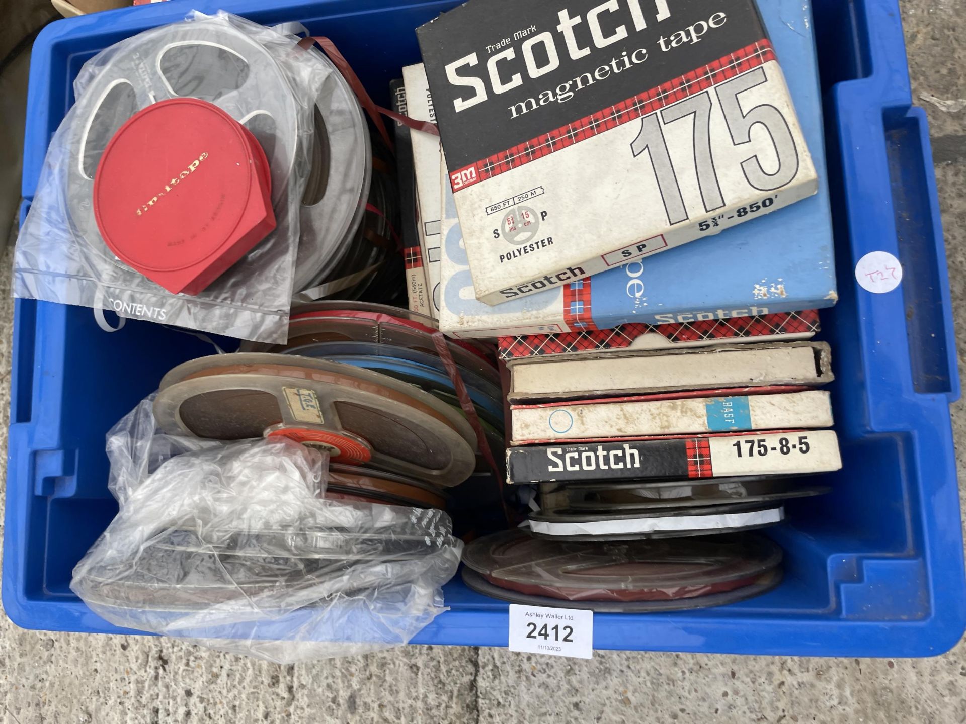 A LARGE QUANTITY OF VINTAGE FILM REELS - Bild 3 aus 3