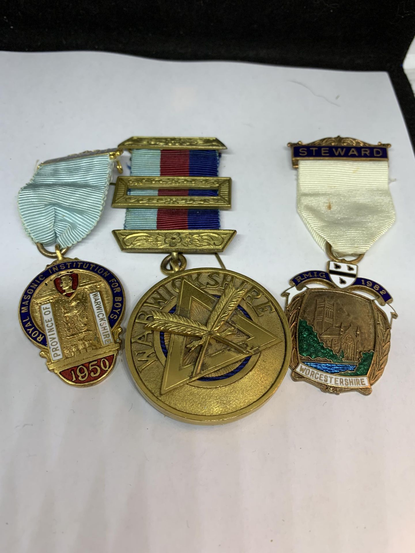 FIVE VARIOUS MASONIC MEDALS ON RIBBONS - Image 3 of 3