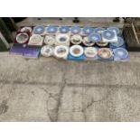 A LARGE QUANTITY OF CERAMIC COLLECTORS PLATES TO INCLUDE WEDGWOOD ETC