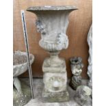 A DECORATIVE RECONSTITUTED STONE URN PLANTER WITH PEDESTAL BASE (H:104CM)