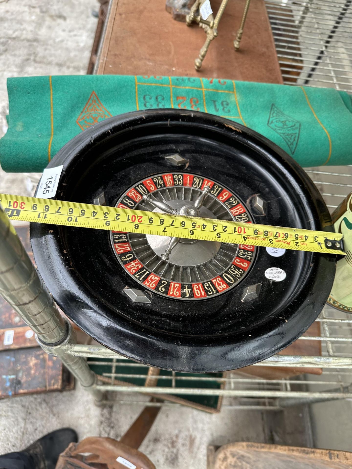 A VINTAGE ROULETTE GAME CONSISTING OF A WHEEL, COUNTERS AND CLOTH ETC - Image 3 of 3