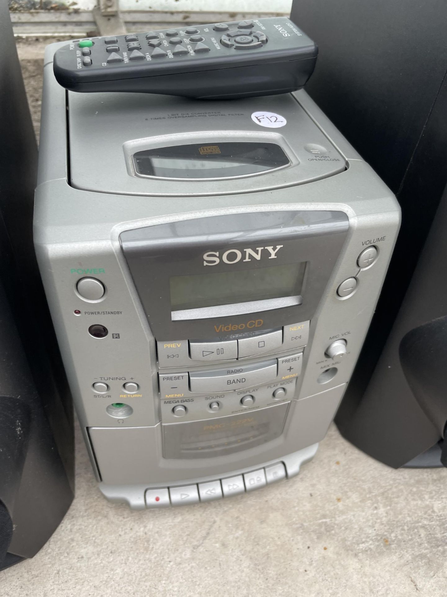 A SONY STEREO SYSTEM AND A PAIR OF SPEAKERS - Image 2 of 2