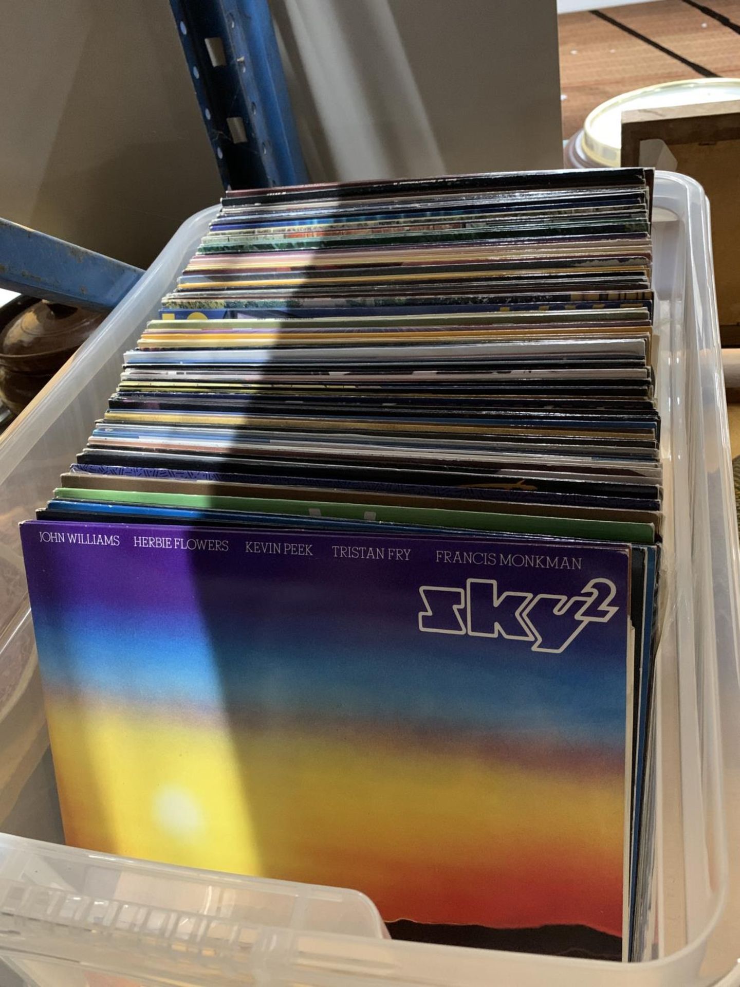 A LARGE QUANTITY OF LP VINYL RECORDS TO INCLUDE SKY, THE CARPENTERS, THE BEACH BOYS, MANFRED MANN,