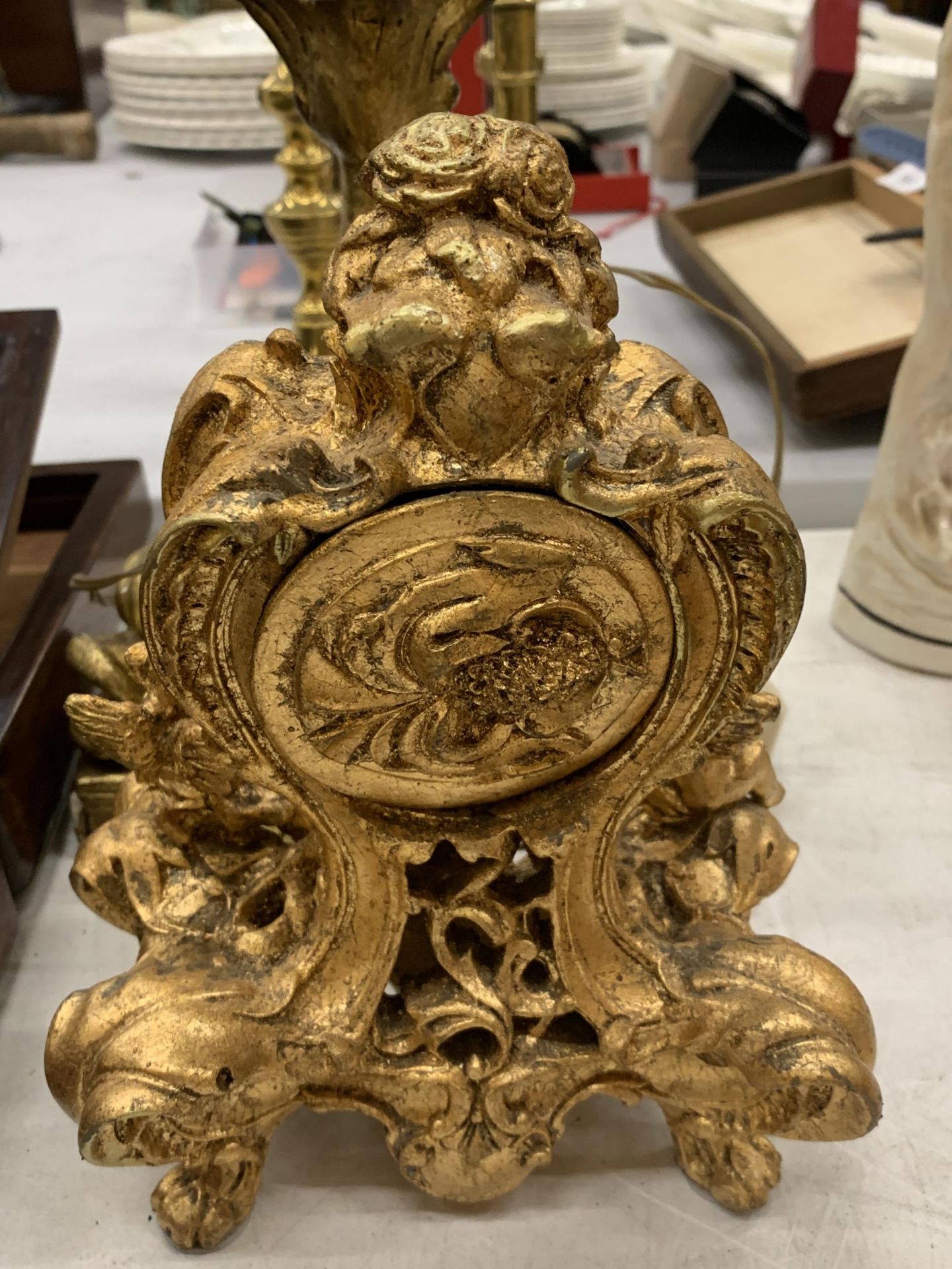 A VIANTAGE STYLE CLOCK WITH CLASSICAL GILT DECORATION PLUS A GILT TABLE LAMP IN THE FORM OF A FISH - Image 3 of 3