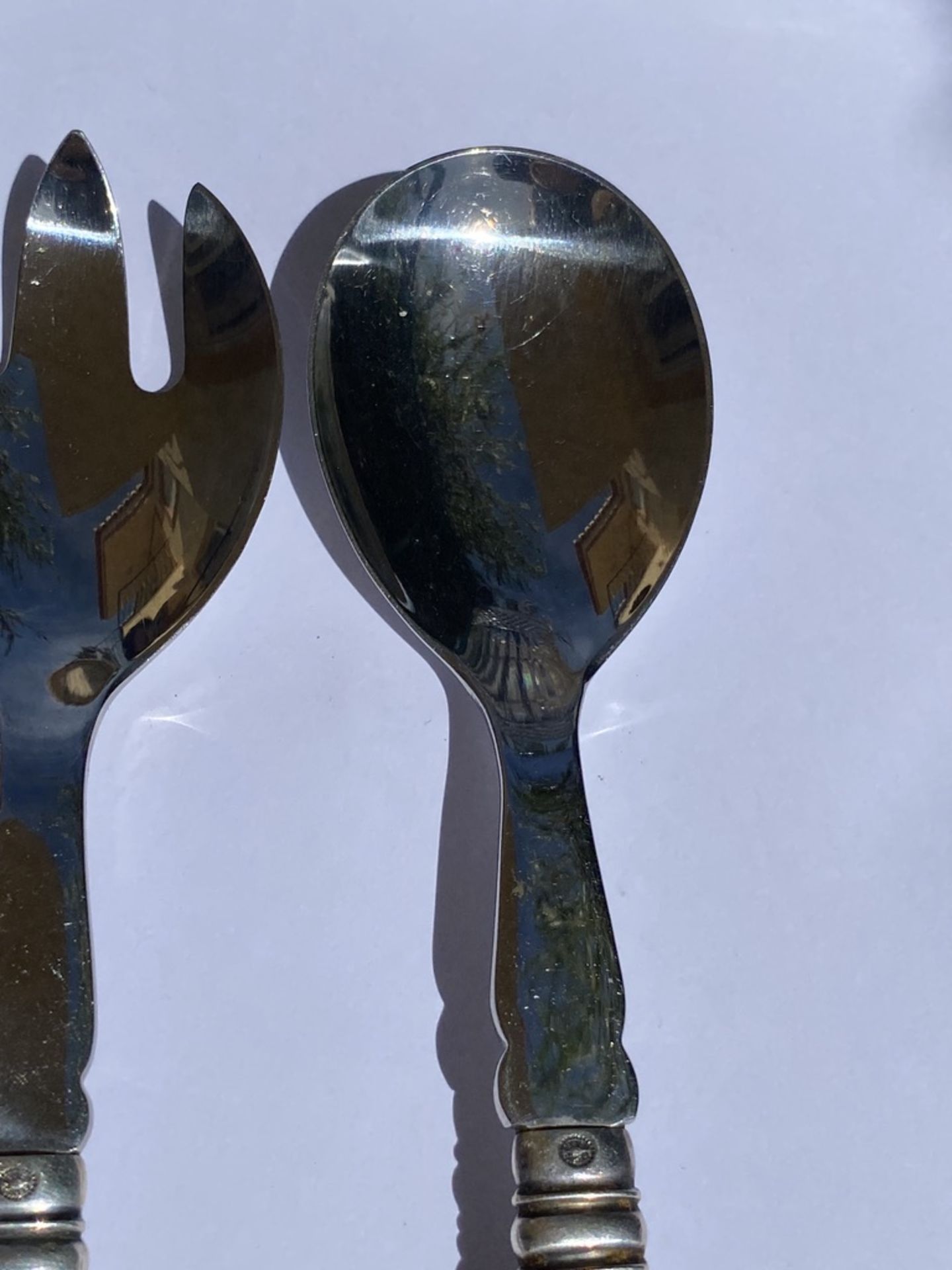 AN ART DECO GEORG JENSEN STERLING SILVER TWO PIECE SALAD SERVER SET IN THE ACORN PATTERN - - Image 5 of 8