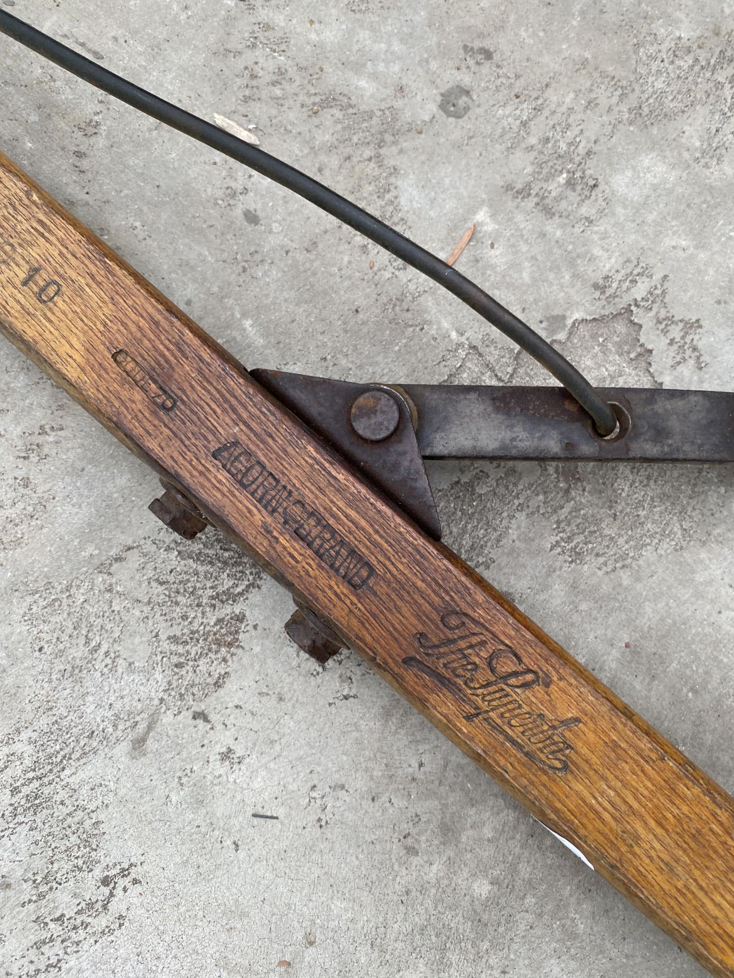 A VINTAGE WOODEN LONG REACH LOPPER - Image 3 of 4