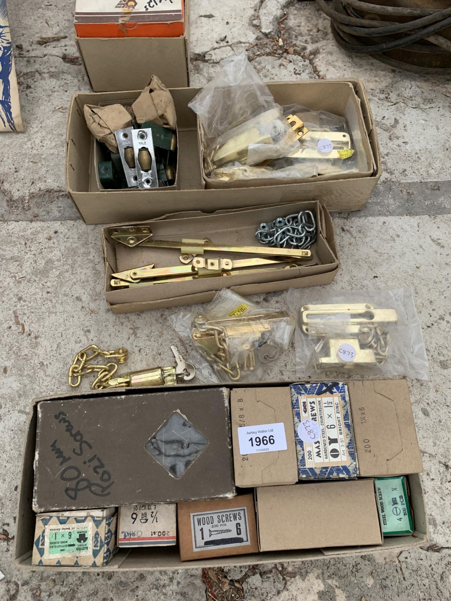 A LARGE ASSORTMENT OF HARDWARE TO INCLUDE SCREWS AND CATCHES ETC
