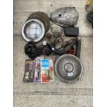 AN ASSORTMENT OF VINTAGE VEHICLE SPARES TO INCLUDE HUB CAPS, TOW BALLS AND COVERS ETC