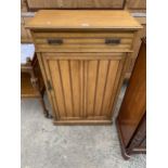 AN ART NOUVEAU INFLUENCE CUPBOARD WITH SINGLE DRAWER, 27" WIDE