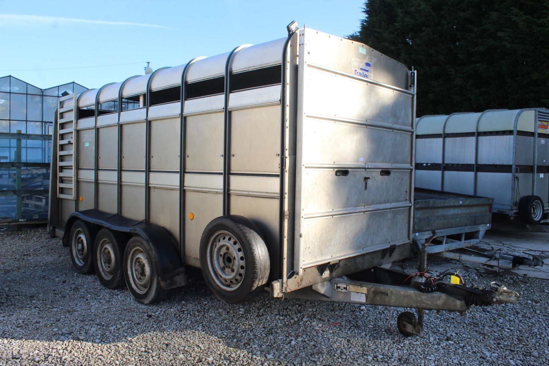 IFOR WILLIAMS TRI AXLE 14' LIVESTOCK TRAILER IN GOOD WORKING ORDER + VAT