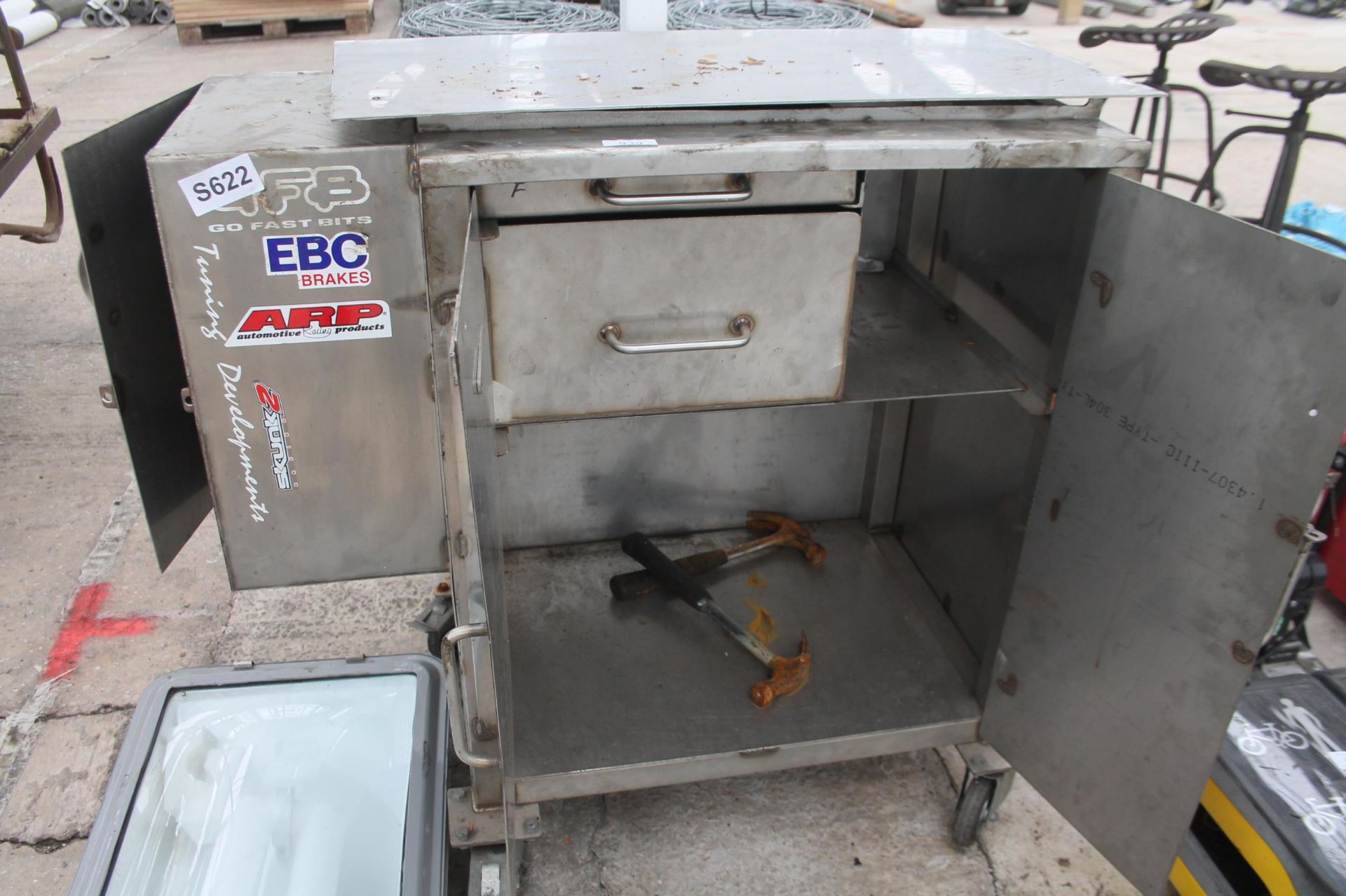 STAINLESS TOOL BOX NO VAT - Image 2 of 2