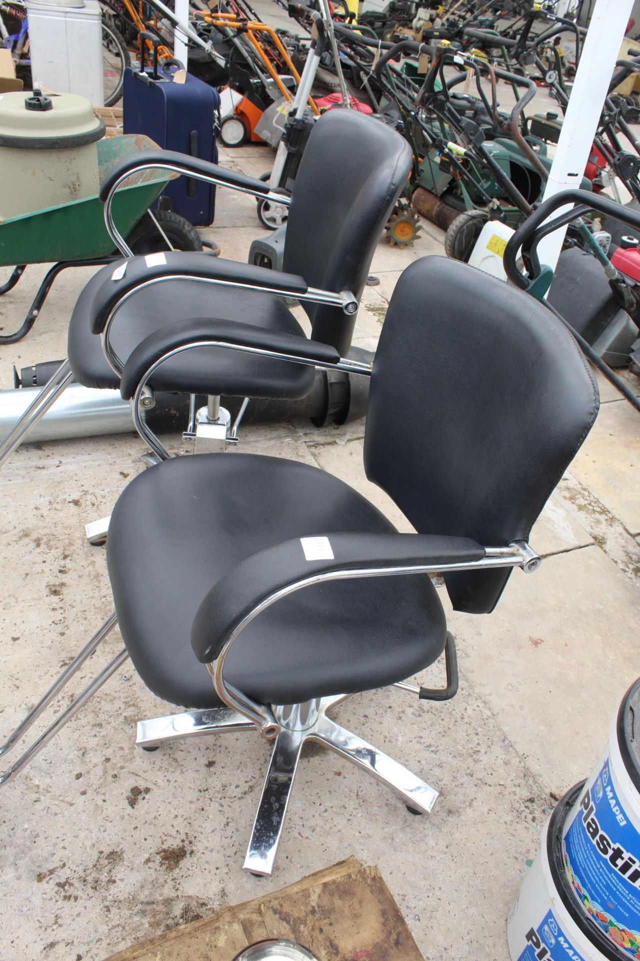 2 BLACK SALON CHAIRS NO VAT - Image 2 of 2