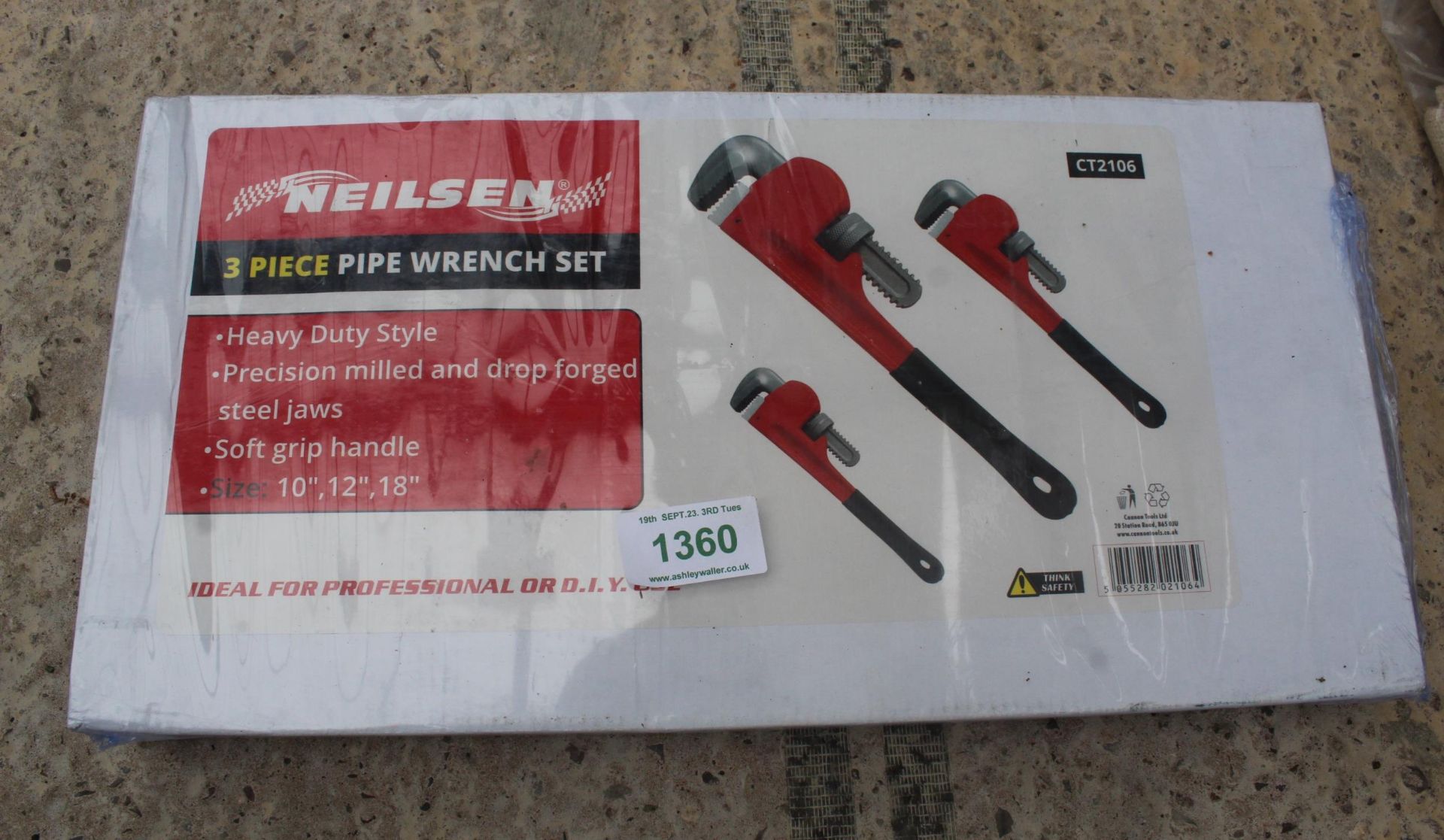 3 PIECES PIPE WRENCHES + VAT