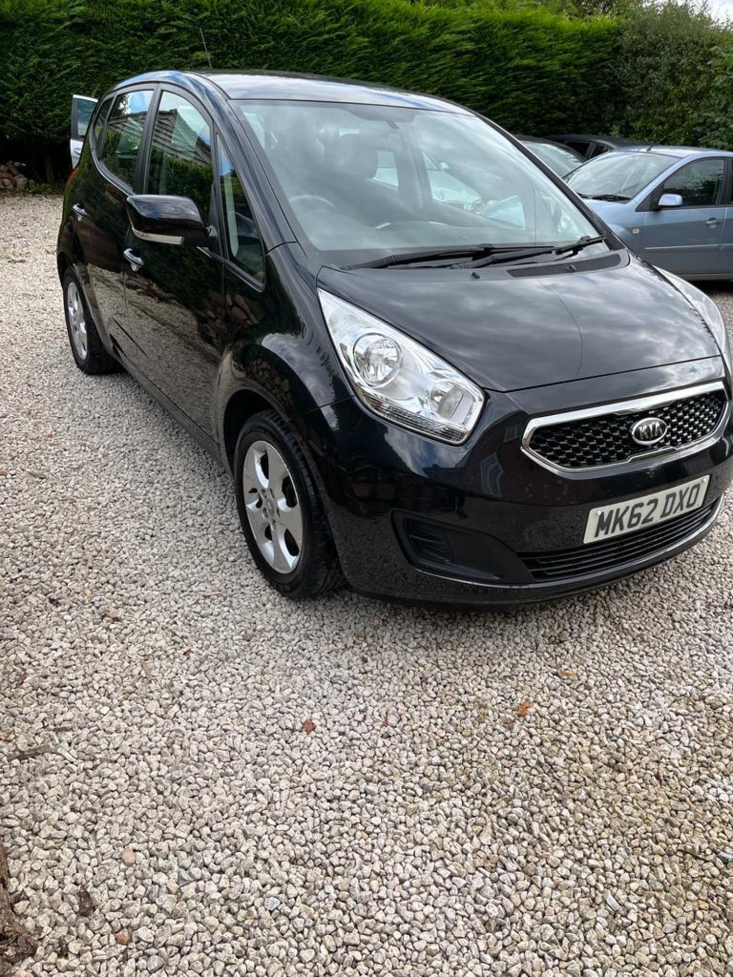 KIA VENGA 1.4 PETROL MK62DXO FIRST REG 2012 5 DOOR 1 OWNER 8 SERVICE STAMPS MOT NO VAT WHILST ALL - Image 2 of 11