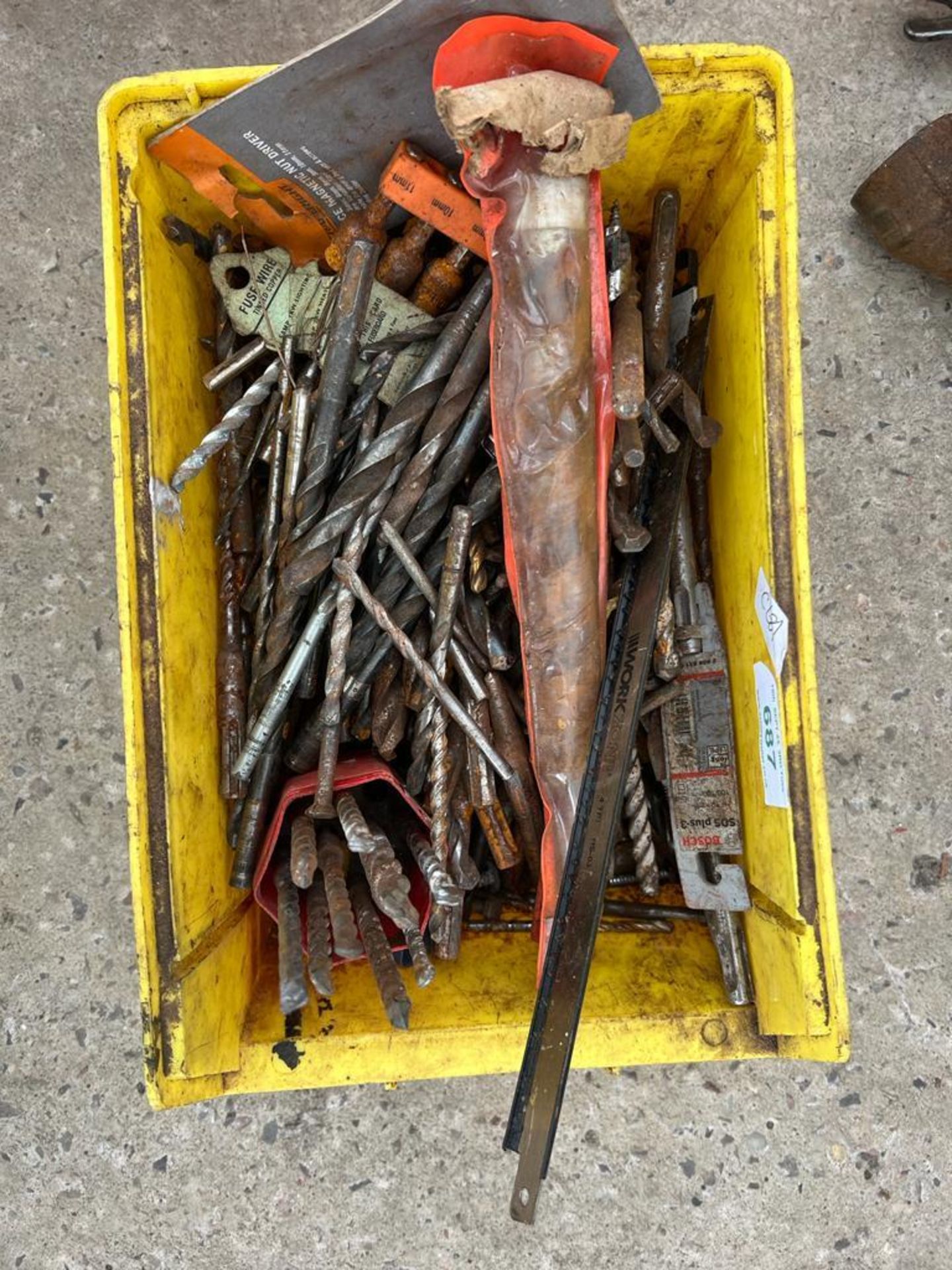 BIN OF DRILL BITS NO VAT