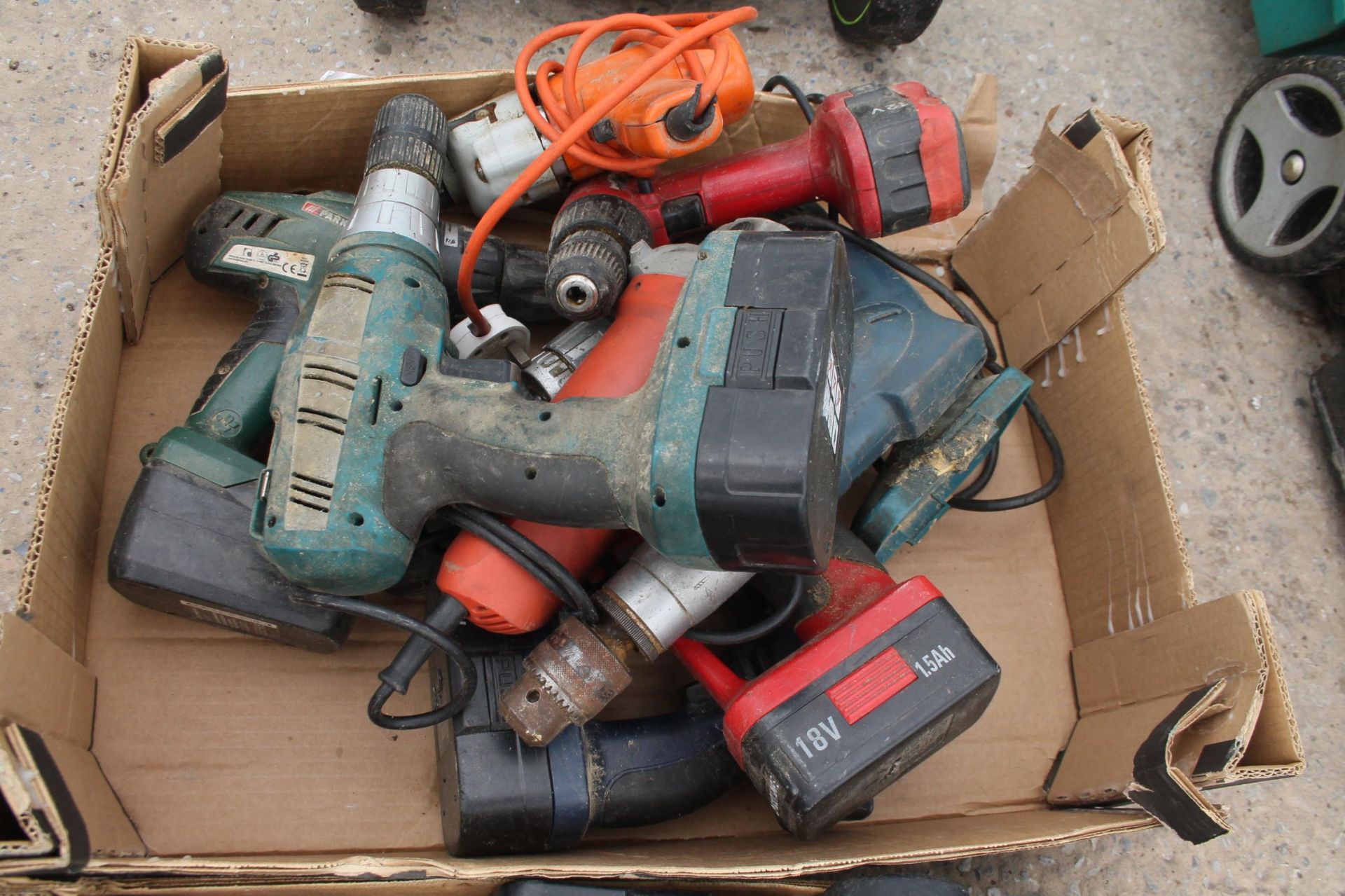 2 BOXES OF ASSORTED DRILLS AND BATTERIES NO VAT - Image 2 of 3