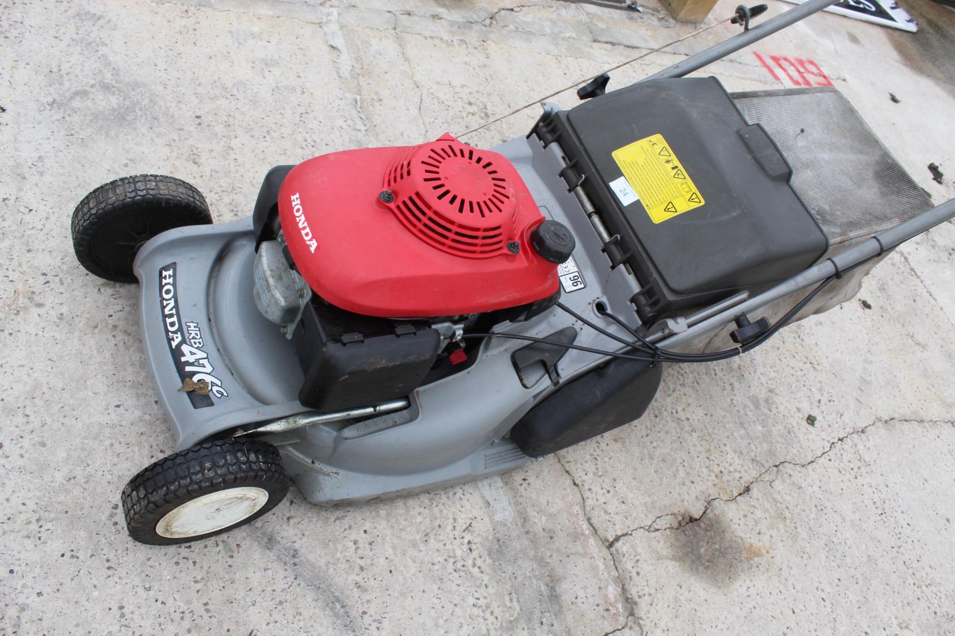 HONDA HRB 476 LAWN MOWER + VAT - Image 2 of 2