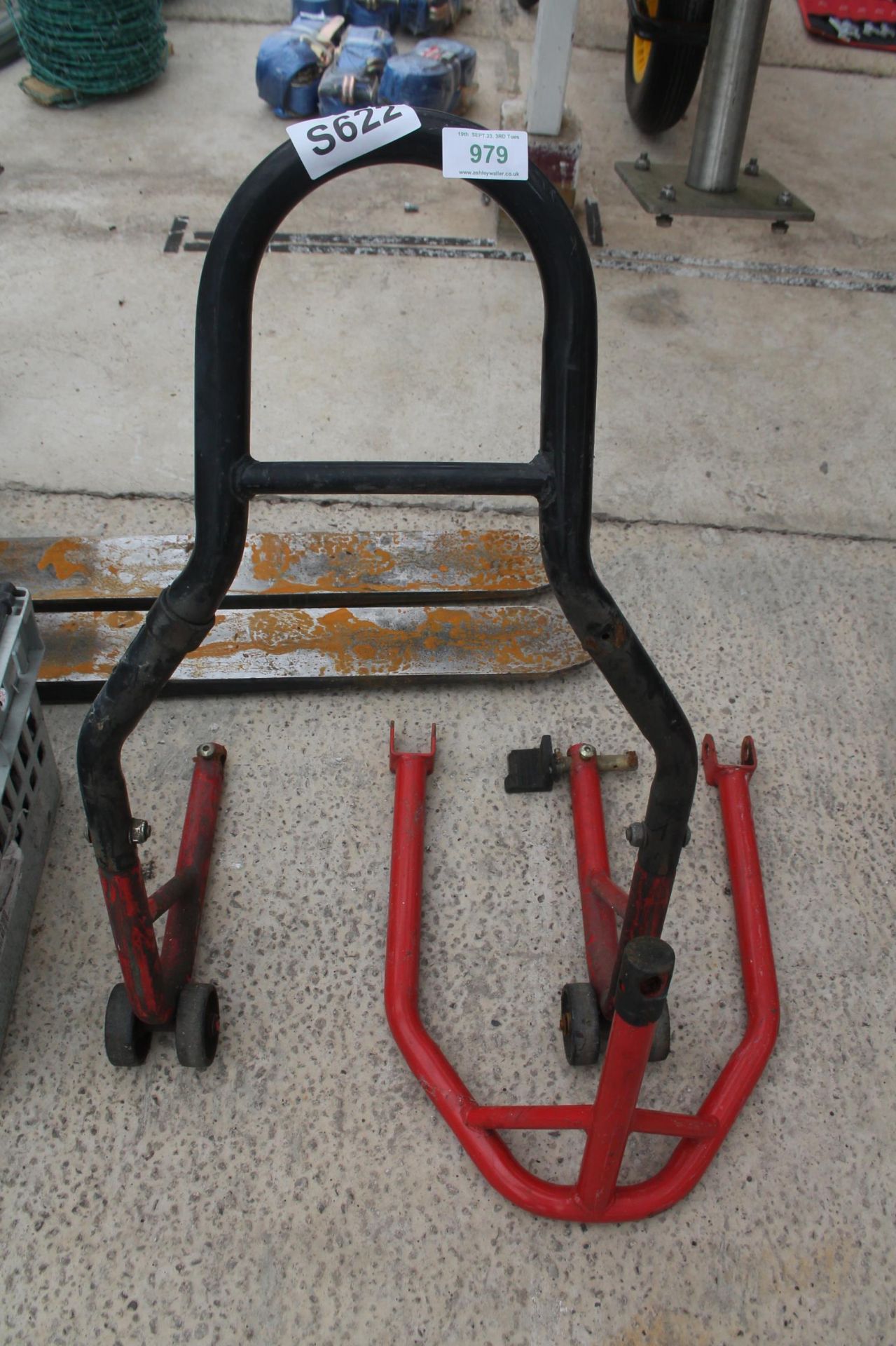 MOTORBIKE STAND NO VAT