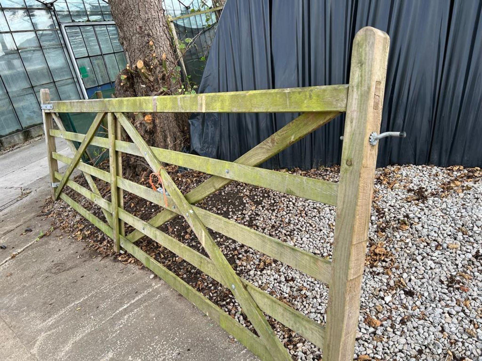 14' WOODEN GATE WITH FITTINGS NO VAT - Image 2 of 4