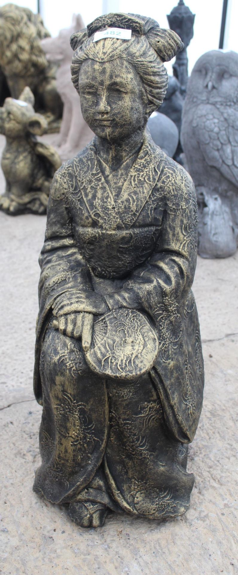 GOLDEN BUDDHA SITTING NO VAT