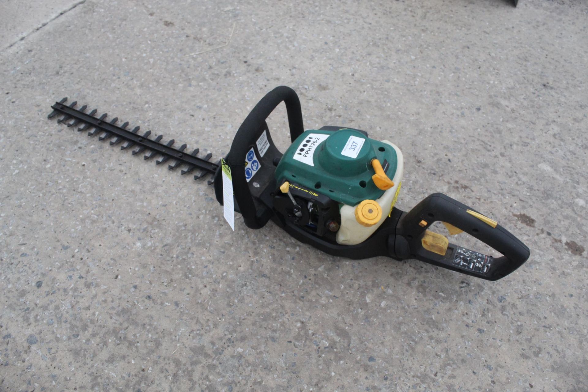 PETROL HEDGECUTTER FPHT26-2 + VAT