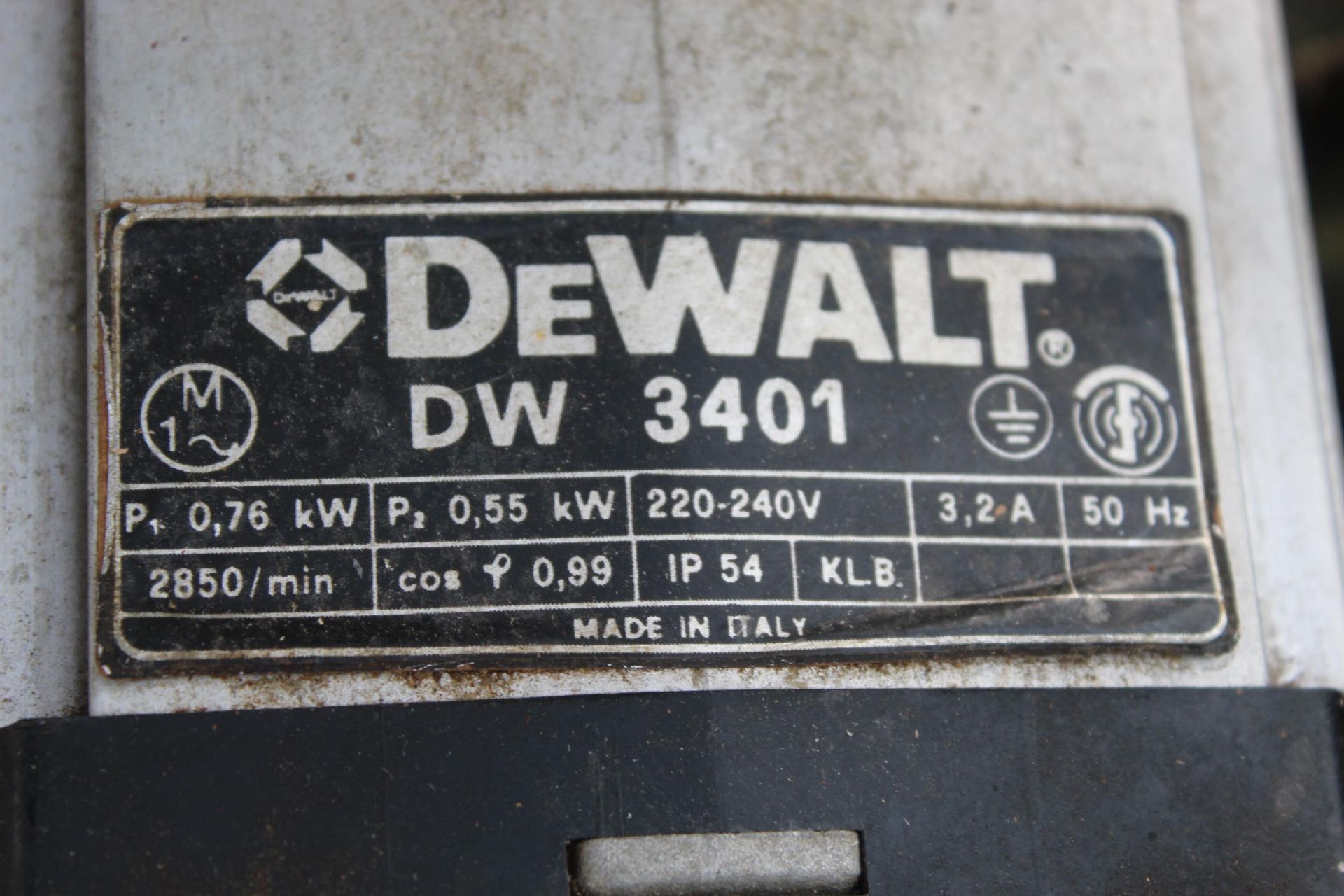 DEWALT DW3401 BANDSAW NO VAT - Image 3 of 5