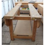 JOINER BENCH WITH VICE NO VAT