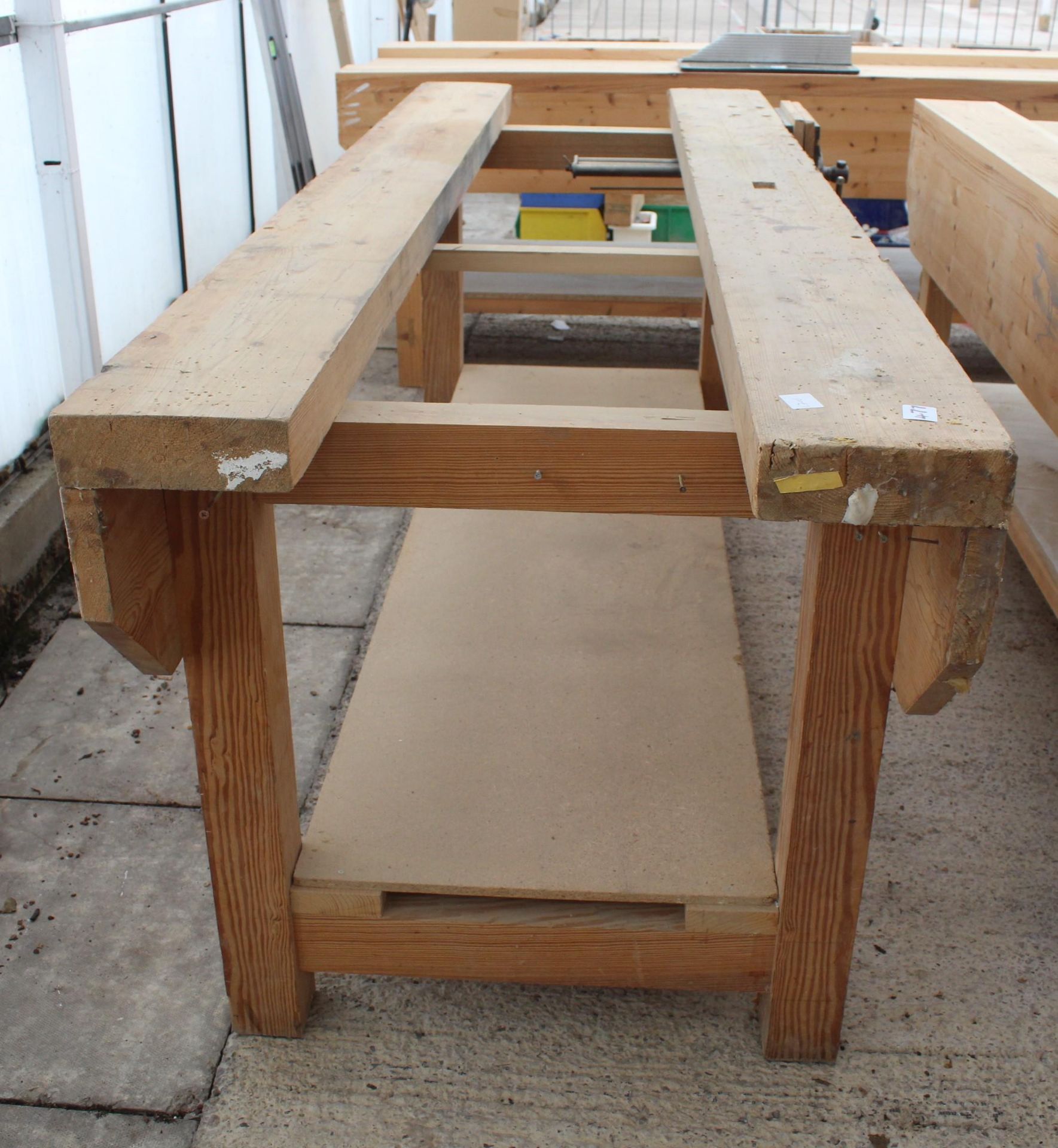 JOINER BENCH WITH VICE NO VAT