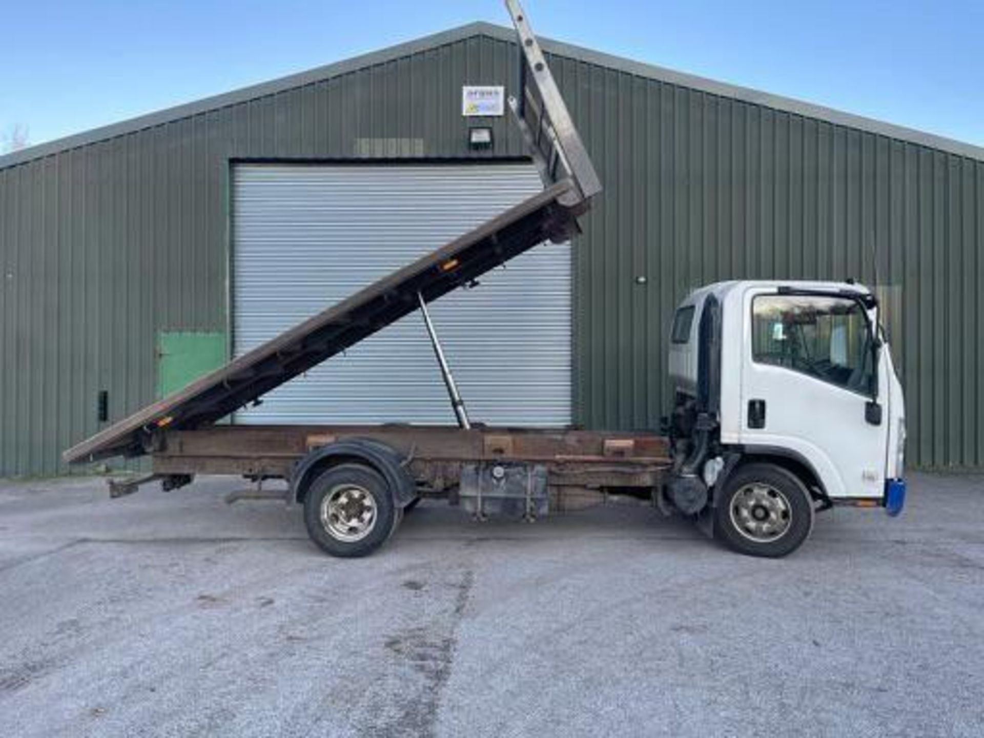 IZUZU NPR-7 TIPPER LORRY GN09 EZG 329991 MILES MOT TILL 31.10.2023 GOOD RUNNER HARDLY USED SINCE - Image 11 of 12