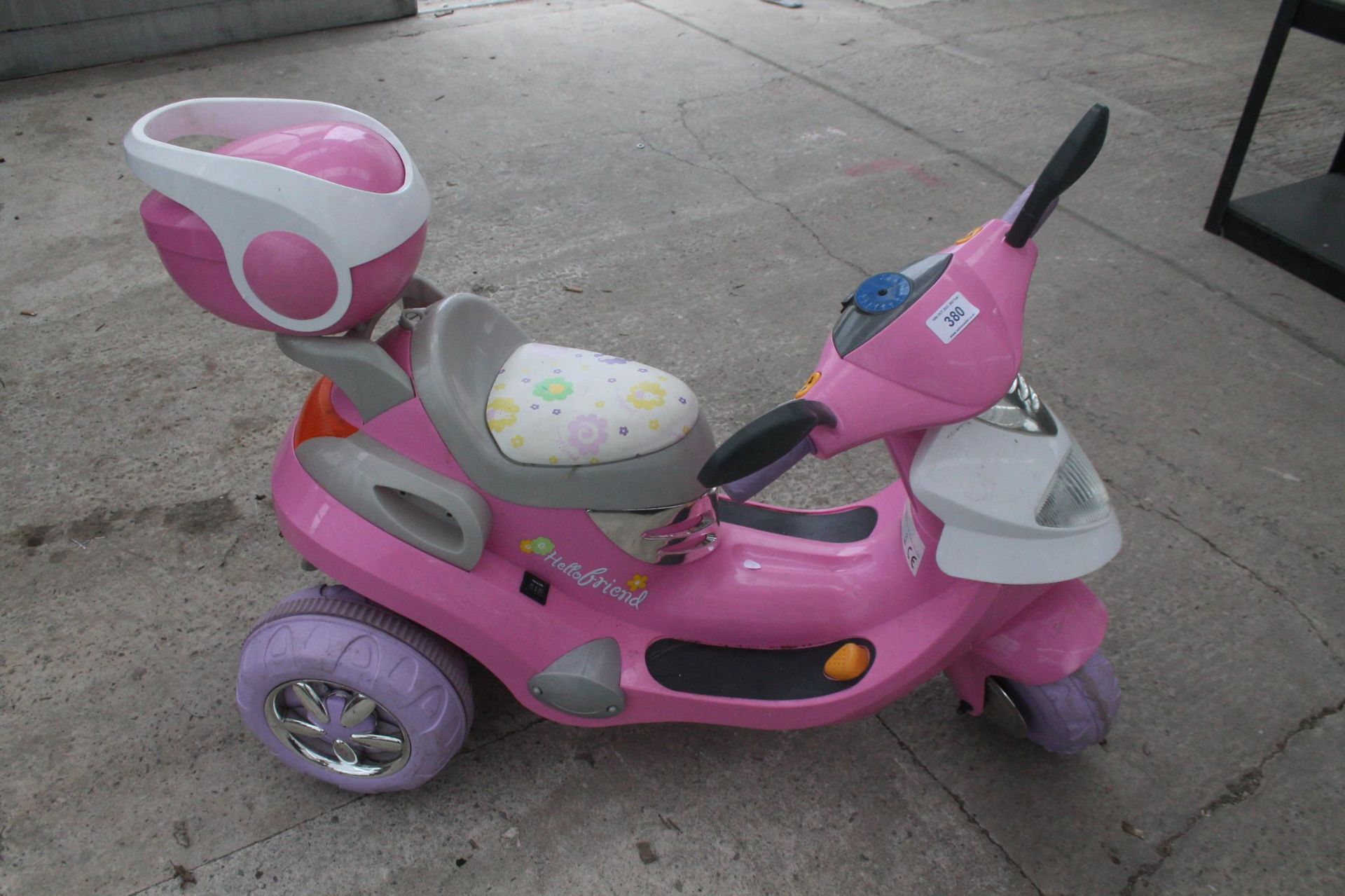 GIRLS ELECTRIC MOPED - HELLO FRIEND WITH CHARGER - (GWO) - NO VAT - Image 2 of 4