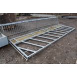 15' YARD GATE WITH MANGER (AS NEW) + VAT