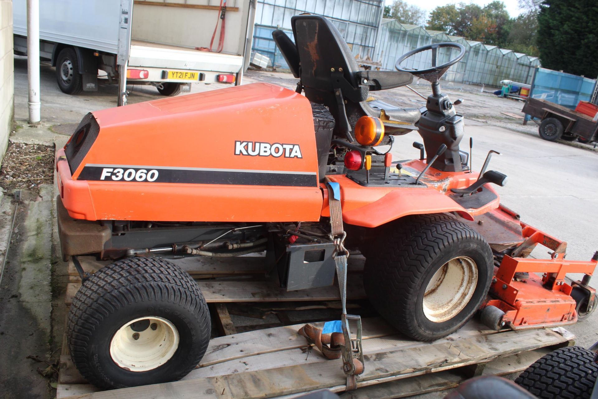 KUBOTA F3060 MOWER + VAT - Image 2 of 4