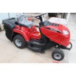 NEW MOUNTFIELD T 30M WITH STIYA ST350. 352CC ENGINE, ELECTRIC START, 84CM CUT, 200LTR. GRASS BOX,