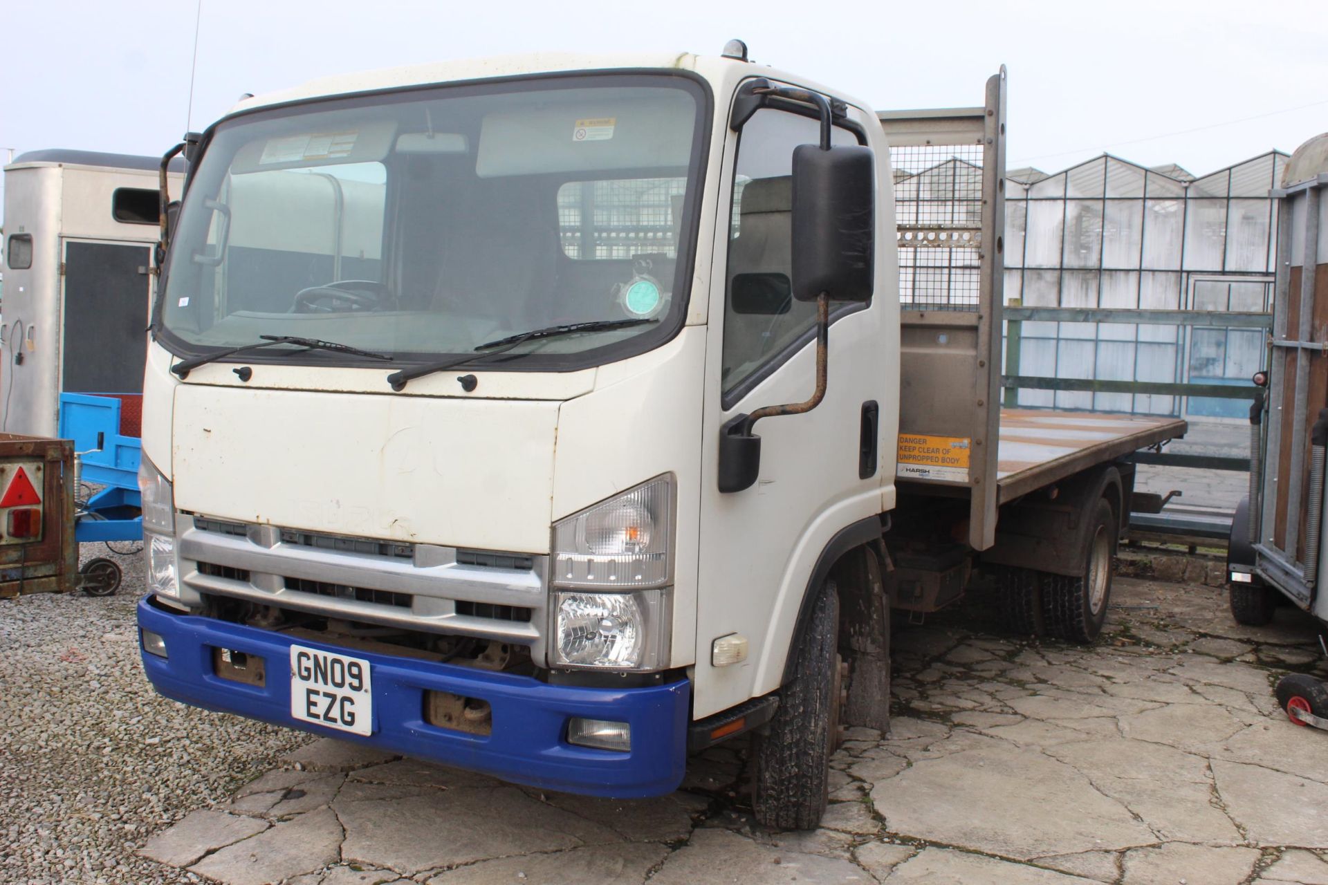 IZUZU NPR-7 TIPPER LORRY GN09 EZG 329991 MILES MOT TILL 31.10.2023 GOOD RUNNER HARDLY USED SINCE