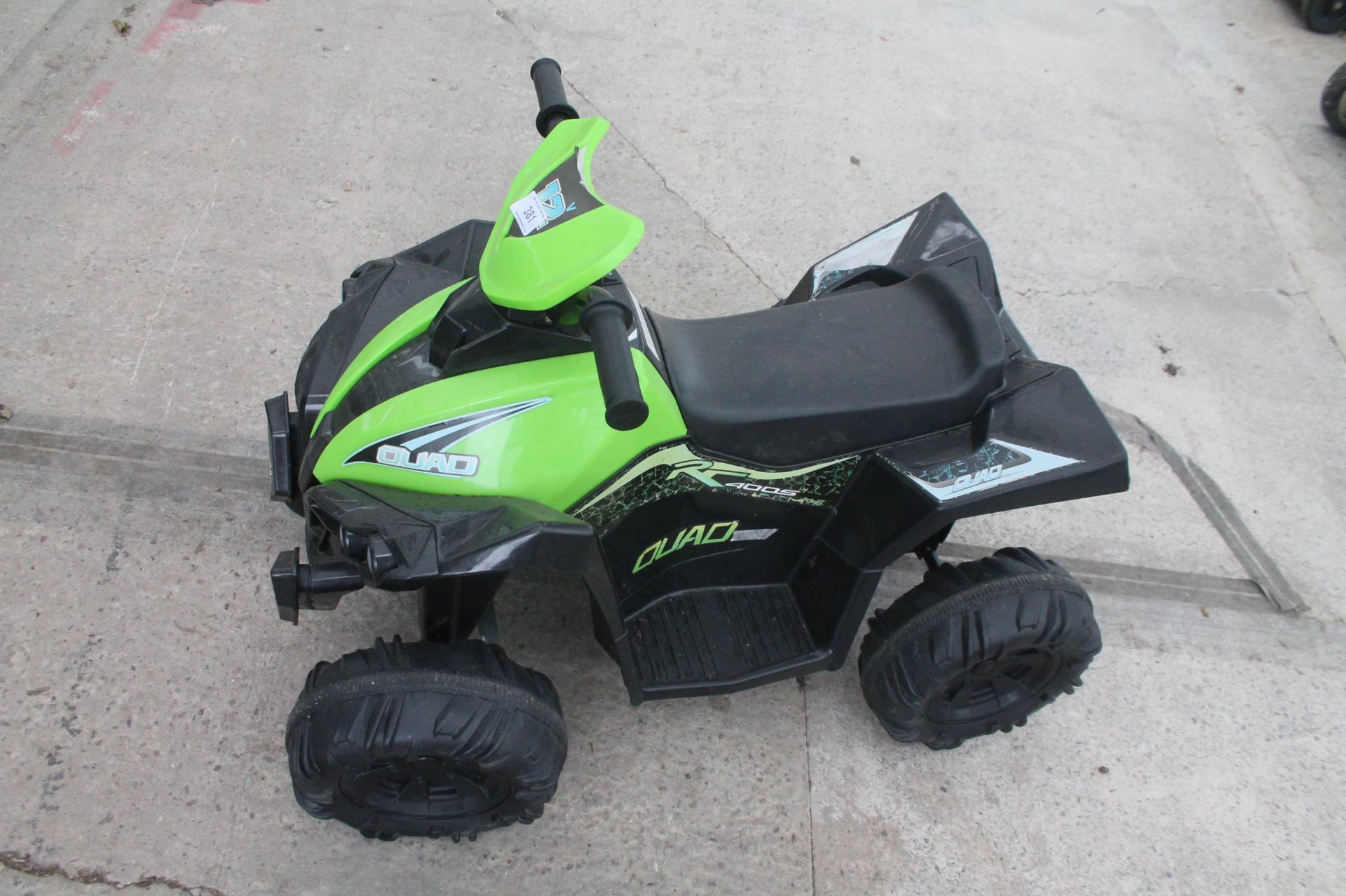 BOYS QUAD RC400 ELECTRIC WITH CHARGER (GWO) - NO VAT - Image 2 of 3