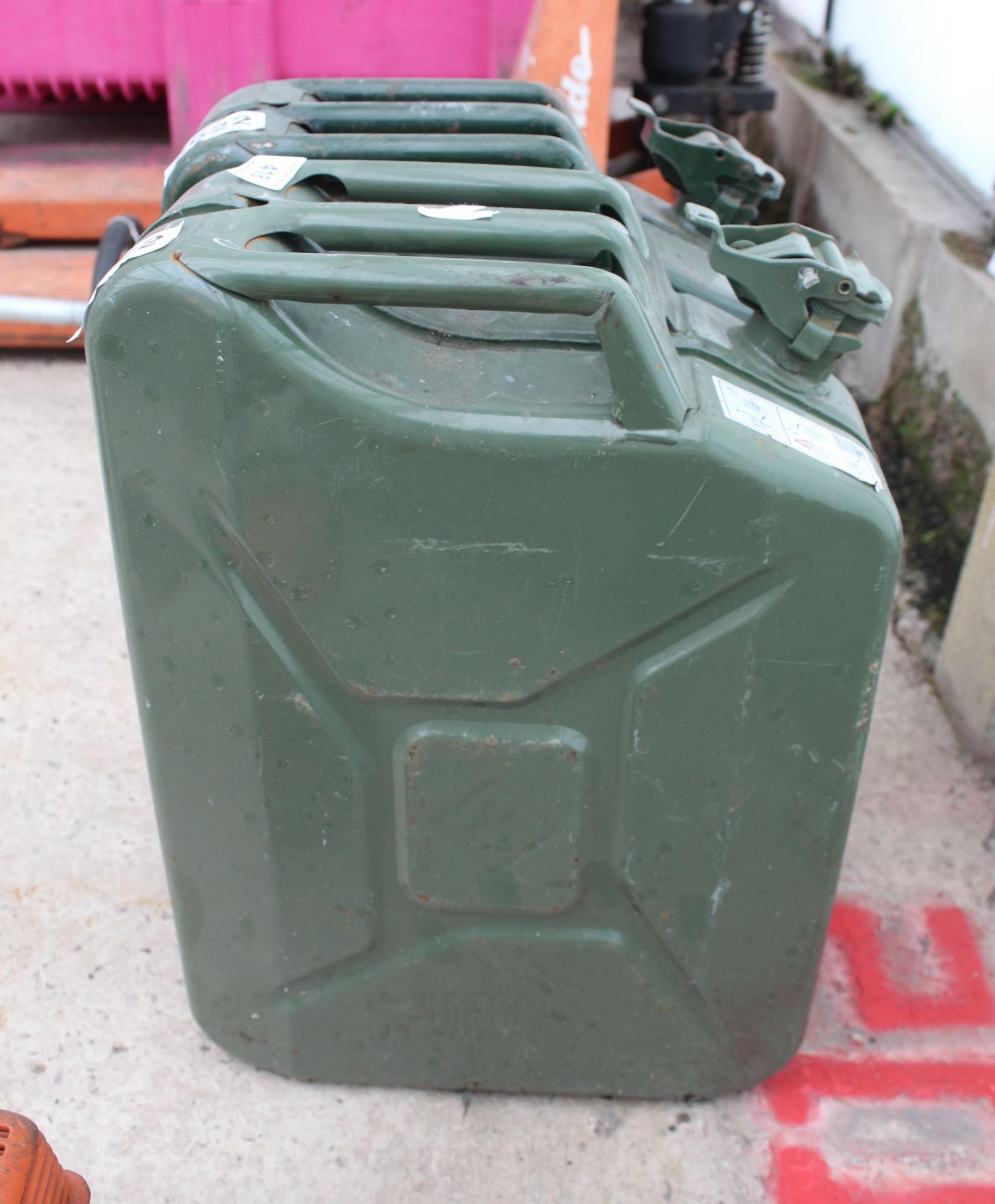 2 JERRY CANS NO VAT - Image 2 of 2