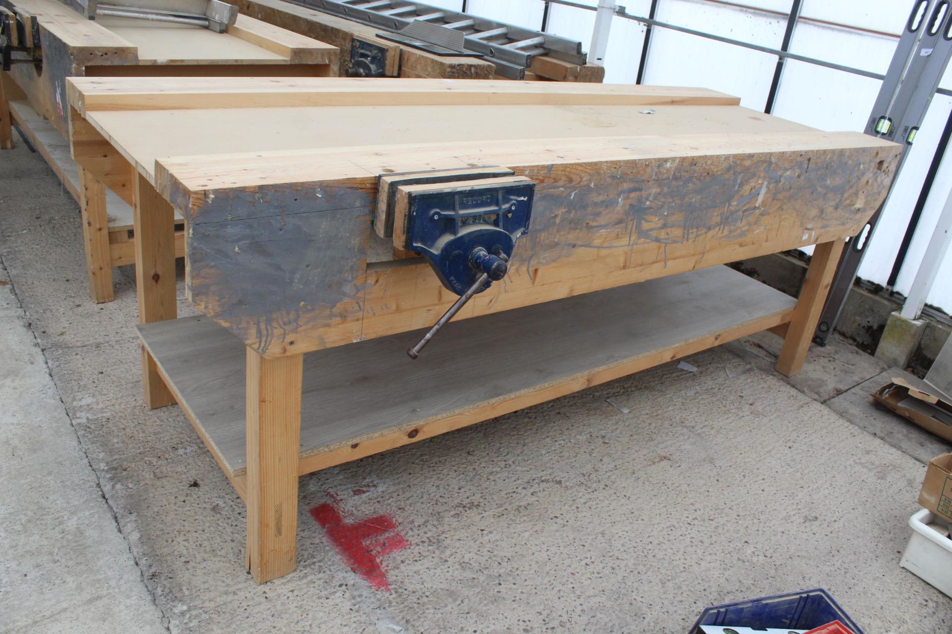 JOINER BENCH WITH VICE NO VAT