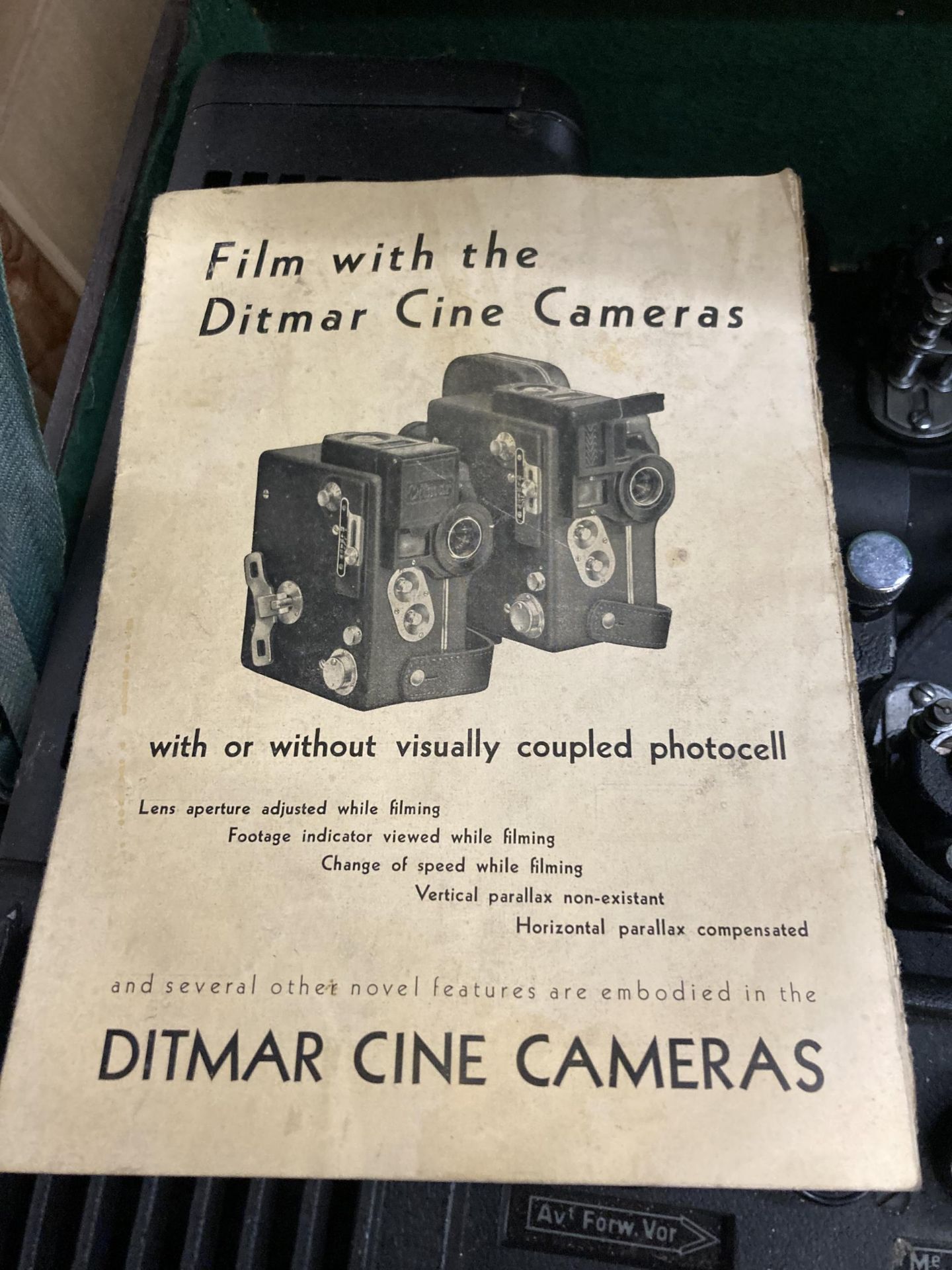 A VINTAGE DITMAR DUO PROJECTOR IN ORIGINAL CASE - Image 5 of 5