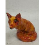 AN ANITA HARRIS SITTING FOX ANIMAL FIGURE, SIGNED IN GOLD