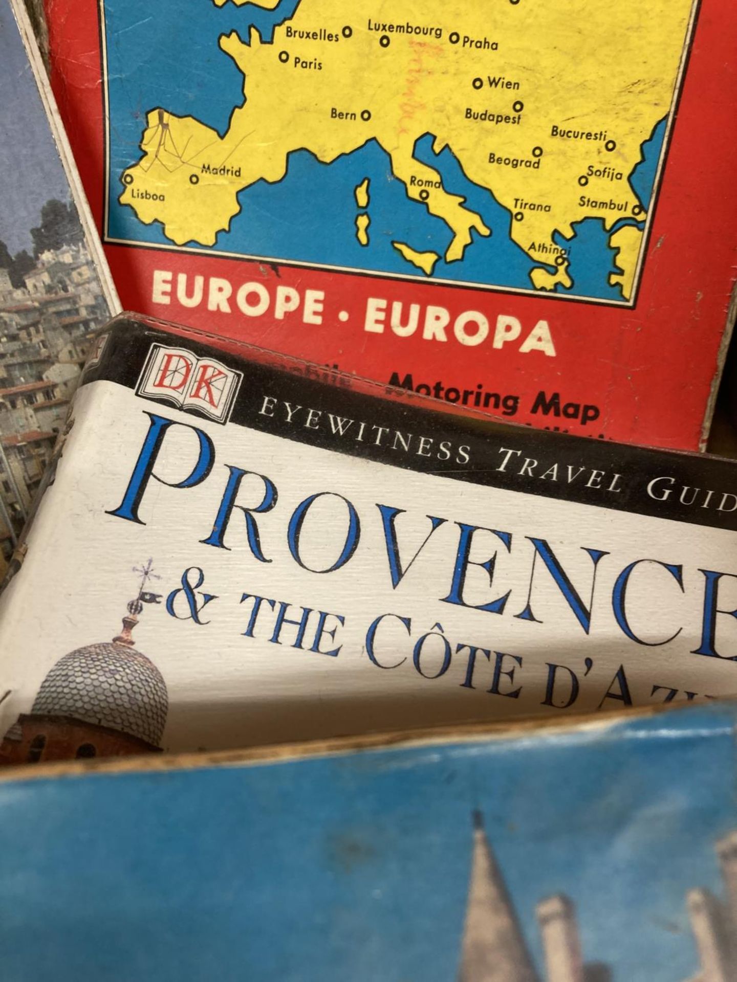 A BOX OF ASSORTED BOOKS RELATING TO TRAVEL - Image 4 of 4