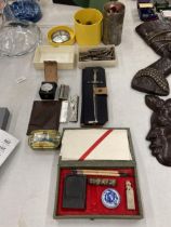 A MIXED LOT TO INCLUDE ORIENTAL CALLIGRAPHY SET, ASSORTED VINTAGE TOOLS ETC