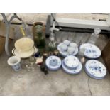 AN ASSORTMENT OF ITEMS TO INCLUDE CERAMIC PLATES, GLASSES AND A STONEWARE POT ETC