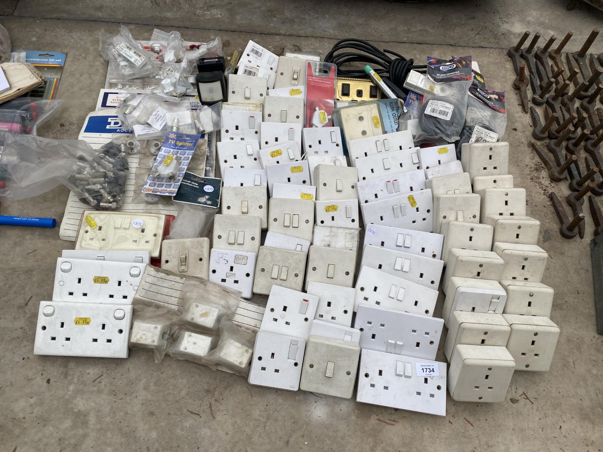 A LARGE QUANTITY OF ELECTRICAL HARDWARE TO INCLUDE PLUG SOCKETS ETC
