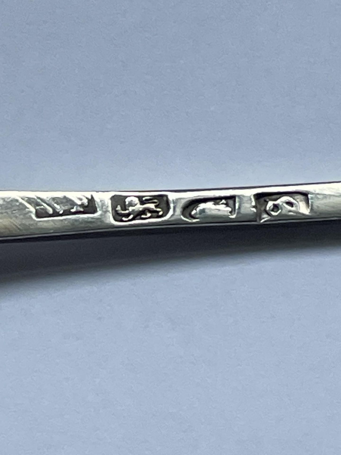 A GEORGE III, POSSIBLY 1773, HALLMARKED LONDON SILVER SPOON WITH WAX SEAL TYPE END, MAKER - Image 10 of 21