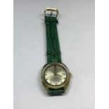 A GENTS ROYAL AUTOMATIC WRIST WATCH, WORKING AT TIME OF LOTTING